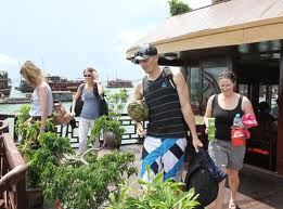 ບັນດາລາຍການທ່ອງທ່ຽວຕົ້ນລະດູບານໃຫມ່